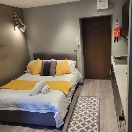 Tren-D Luxe Studio Apartment Room 2 - Contractors, Relocators, Profesionals, Nhs Staff Welcome Sunderland  Exterior photo