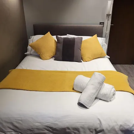 Tren-D Luxe Studio Apartment Room 2 - Contractors, Relocators, Profesionals, Nhs Staff Welcome Sunderland  Exterior photo