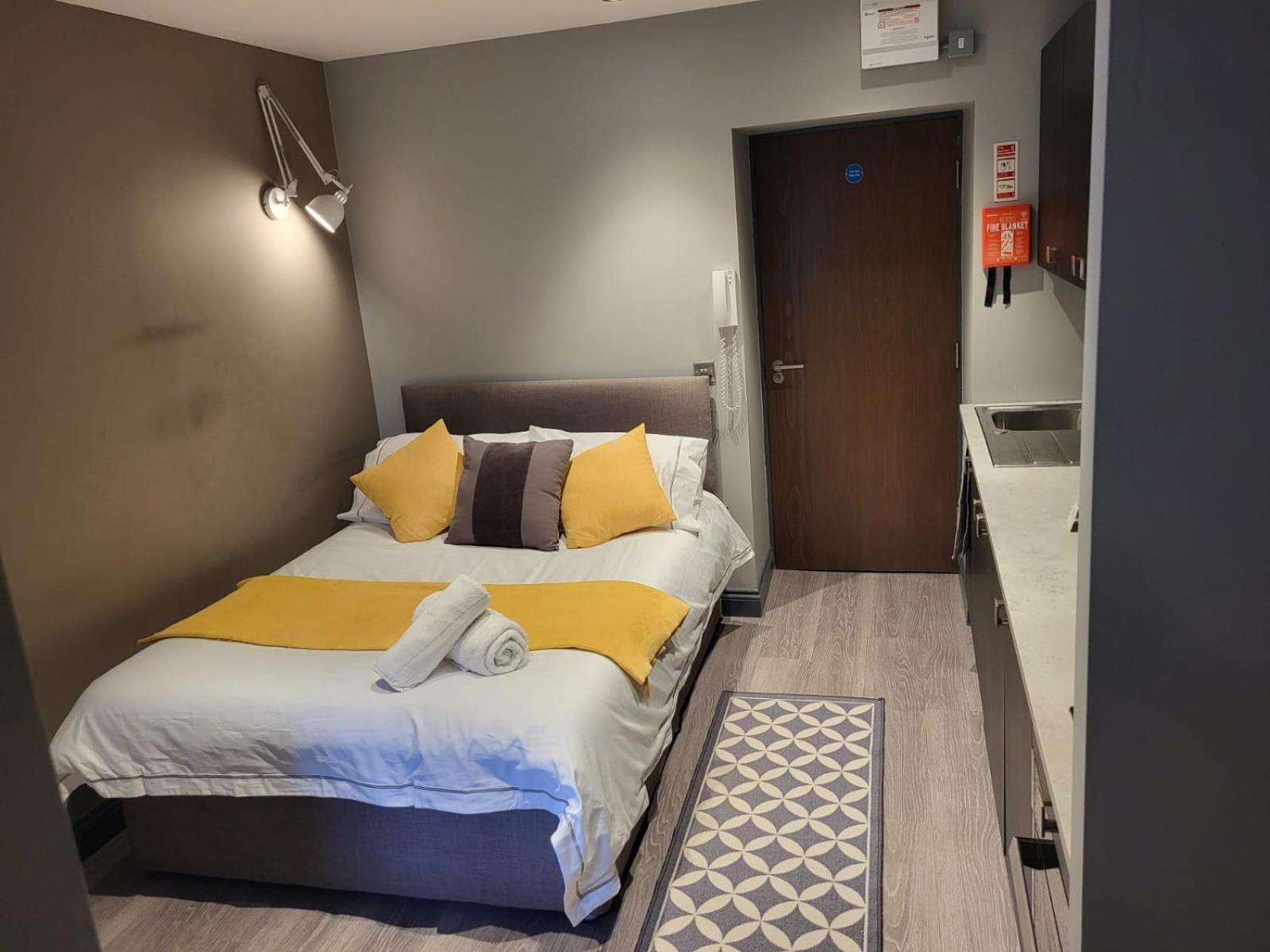 Tren-d Luxe 2 - Contractors, Relocators, Profesionals, Nhs Staff Welcome